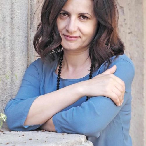 Rome April 24, 2015.
Eleonora Mazzoni, actress and writer, photographed in Rome in the park of Villa Sciarra/Eleonora Mazzoni, attrice e scrittrice, fotografata a Roma nel parco di Villa Sciarra.
Photo: RINO BIANCHI
